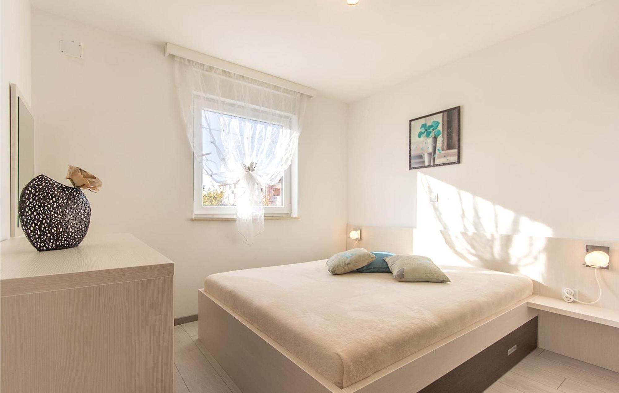 Lovely Apartment In Medulin With Kitchen Extérieur photo
